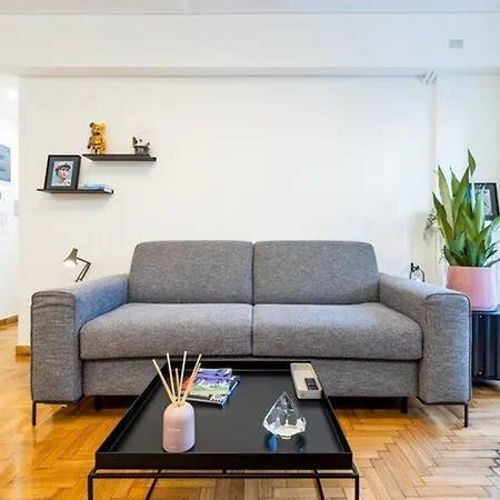 Bright And Stylish In Palaio Faliro
